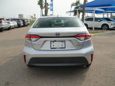 Used 2023 Toyota Corolla LE FWD image 6