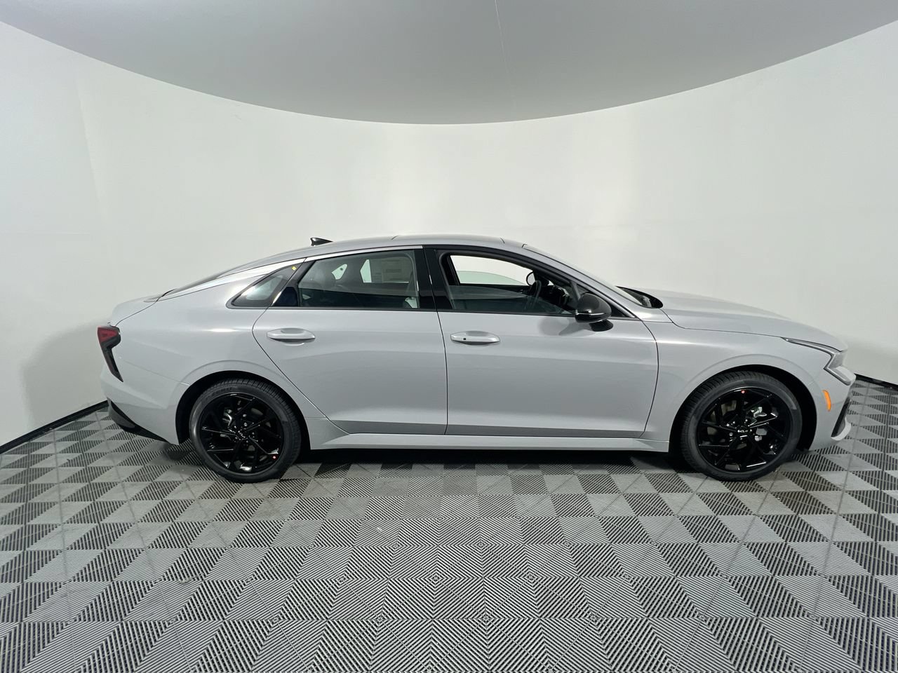 New 2026 Kia K5 GT-Line w/ GT-Line Premium Package AWD/4WD image 2
