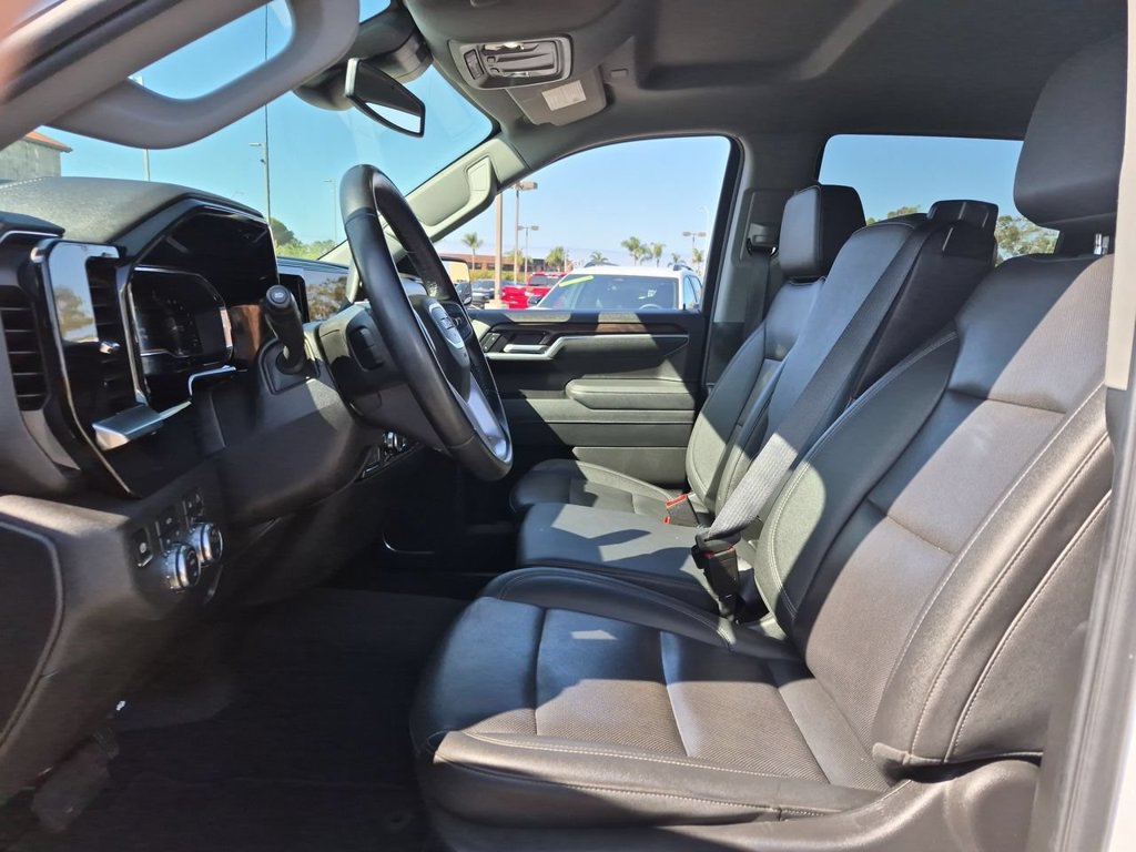 Used 2025 GMC Sierra 1500 SLT AWD/4WD image 19