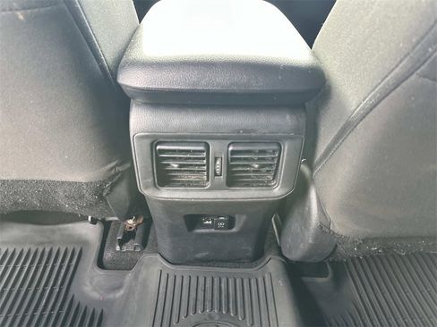 Used 2020 Toyota RAV4 XLE image 14