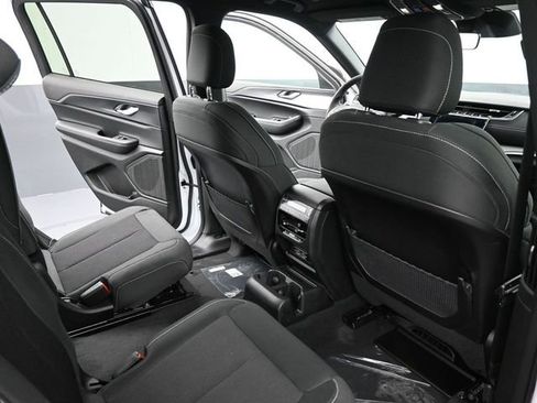 New 2026 Jeep Grand Cherokee L Laredo AWD/4WD image 22