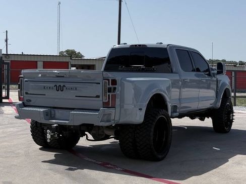 Used 2025 Ford F450 King Ranch w/ Chrome Package AWD/4WD image 4