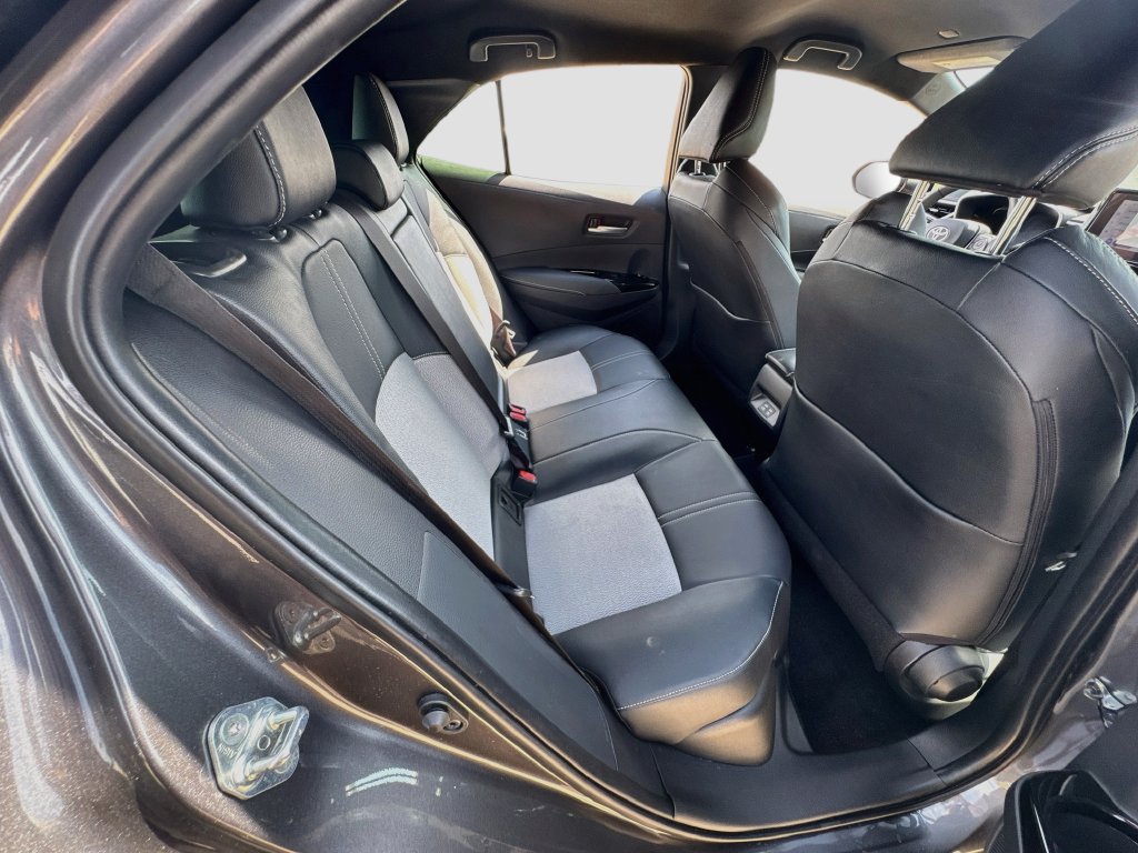 Used 2025 Toyota Corolla XSE FWD image 26