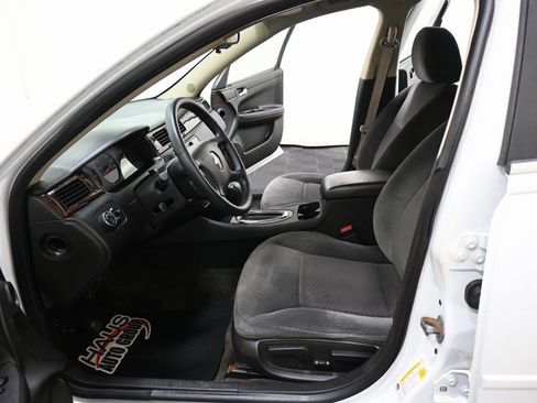 Used 2014 Chevrolet Impala Limited LS image 5