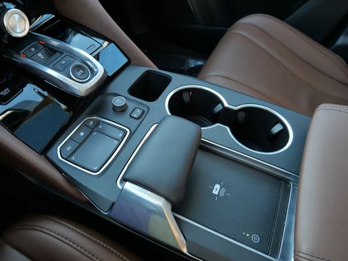 Used 2023 Acura MDX SH-AWD w/ Technology Package image 18