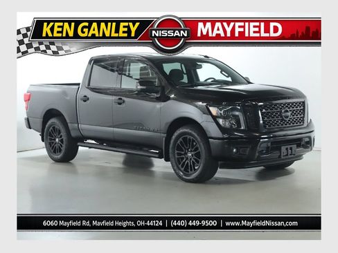 Used 2019 Nissan Titan SV w/ SV Convenience Package AWD/4WD image 1