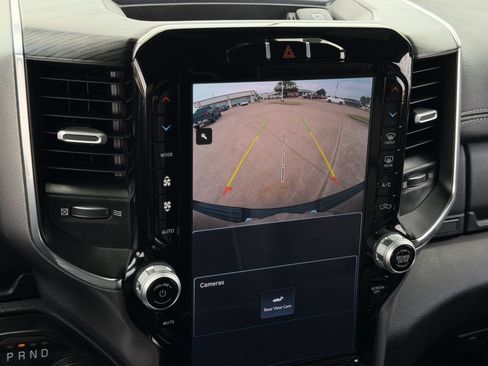 Used 2024 RAM 1500 Laramie AWD/4WD image 21