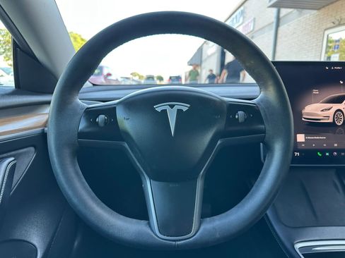 Used 2022 Tesla Model 3 Long Range AWD/4WD image 28