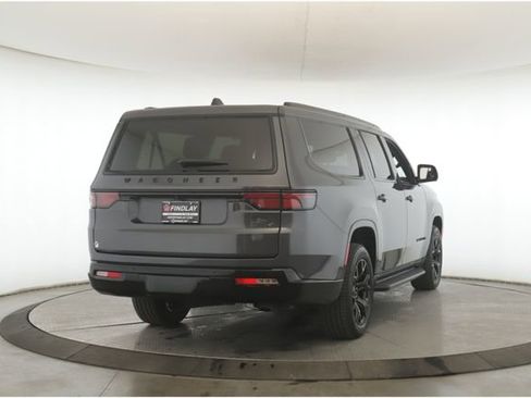 Used 2025 Jeep Wagoneer L Series II w/ Convenience Group I image 7