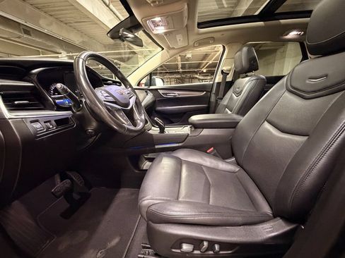 Used 2019 Cadillac XT5 Luxury AWD/4WD image 14