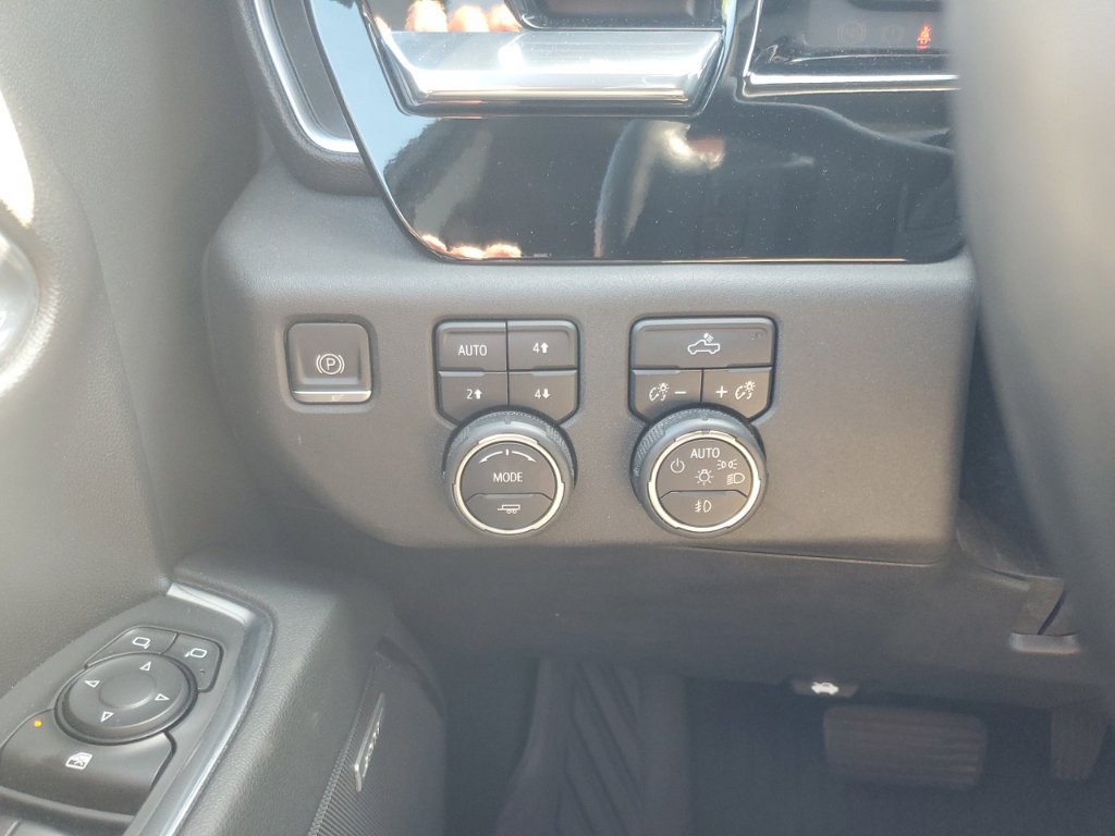 Used 2024 Chevrolet Silverado 1500 RST w/ All Star Edition Plus AWD/4WD image 27