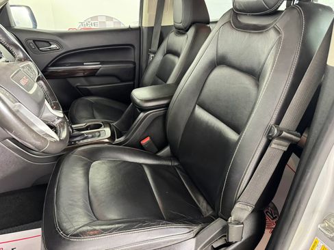 Used 2016 GMC Canyon SLT w/ Driver Alert Package AWD/4WD image 30