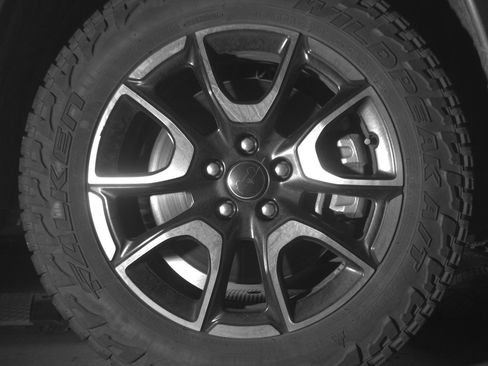 Used 2025 Jeep Compass Trailhawk w/ Trailer Tow Group AWD/4WD image 13