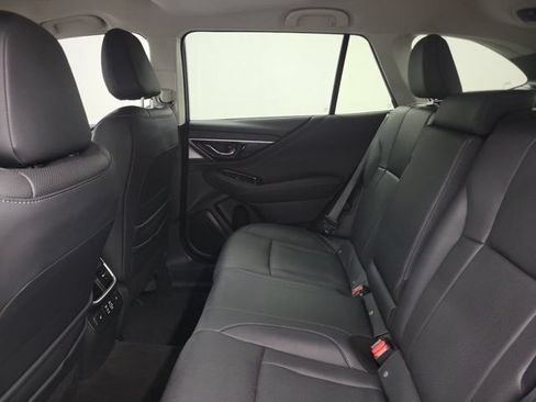 Used 2023 Subaru Outback Touring XT AWD/4WD image 14