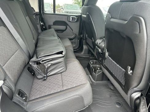 New 2025 Jeep Gladiator Mojave w/ Steel Bumper Group image 15