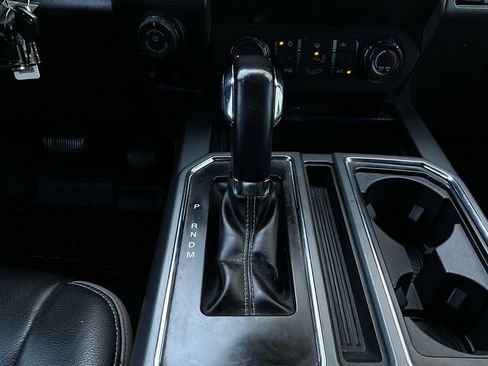 Used 2019 Ford F150 XLT w/ Equipment Group 302A Luxury image 26