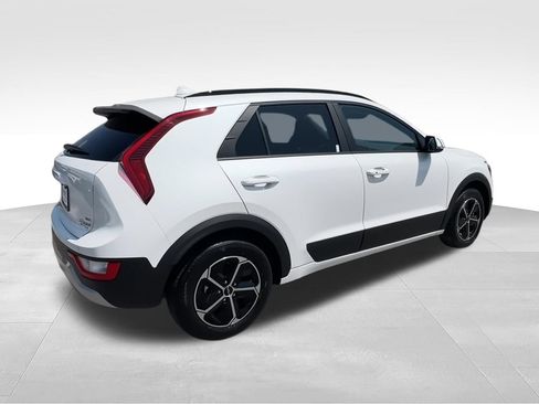 New 2026 Kia Niro EX FWD image 8
