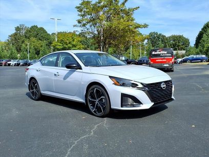 New 2025 Nissan Altima 2.5 SR