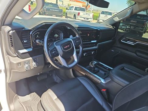 Used 2022 GMC Sierra 1500 Elevation w/ Elevation Premium Package AWD/4WD image 10