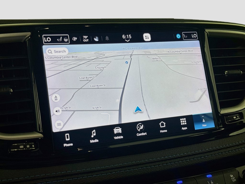 Used 2021 Chrysler Pacifica Touring-L FWD image 14
