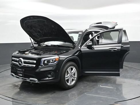Used 2023 Mercedes-Benz GLB 250 4MATIC image 53