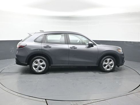 Certified 2023 Honda HR-V LX image 7