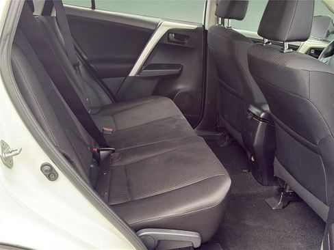 Used 2016 Toyota RAV4 LE AWD/4WD image 26