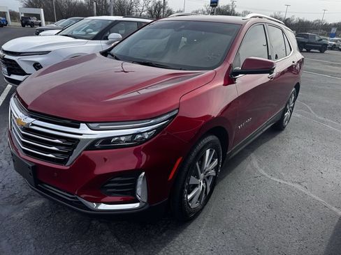 Used 2024 Chevrolet Equinox Premier w/ LPO, Floor Liner Package image 5