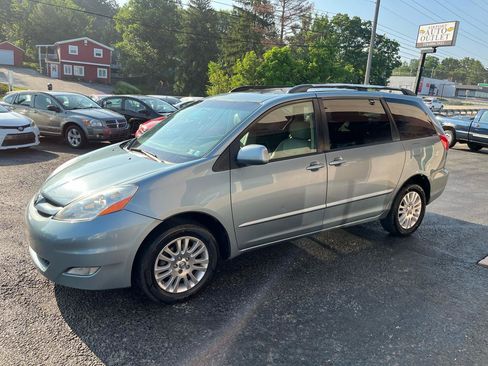 Used 2008 Toyota Sienna XLE Limited AWD/4WD image 11