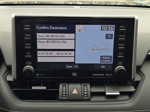 Used 2019 Toyota RAV4 Limited image 18