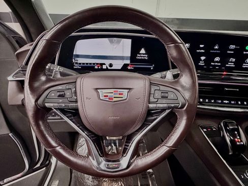 Used 2023 Cadillac Escalade ESV V AWD/4WD image 29