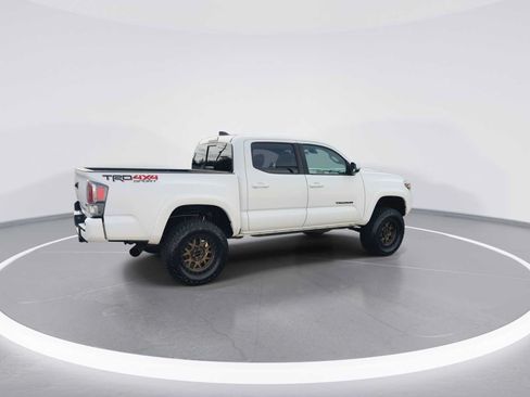 Certified 2020 Toyota Tacoma TRD Sport w/ Technology Package AWD/4WD image 8