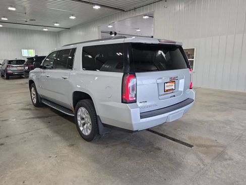Used 2016 GMC Yukon XL SLT AWD/4WD image 6