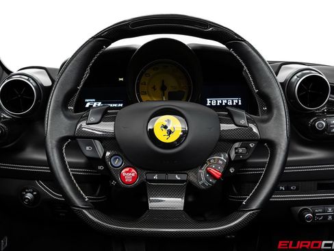 Used 2022 Ferrari F8 Tributo RWD image 31