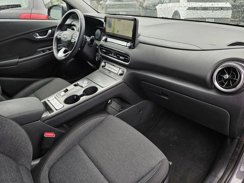 Used 2023 Hyundai Kona SEL FWD image 11