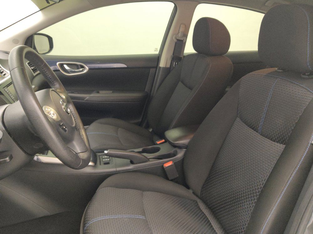 Used 2019 Nissan Sentra SR Turbo FWD image 17