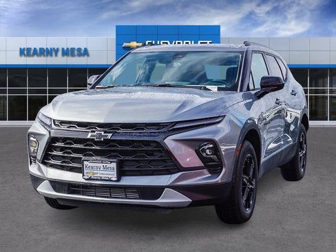 New 2026 Chevrolet Blazer LT w/ Midnight/Sport Edition FWD image 3