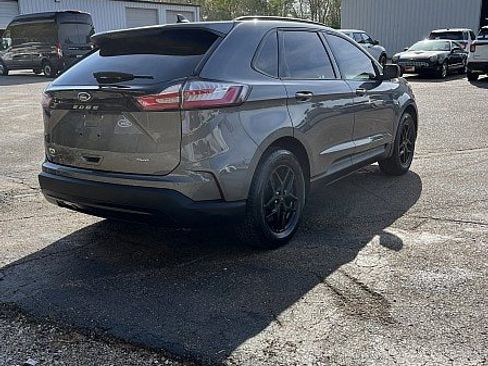 Used 2023 Ford Edge SE AWD/4WD image 7