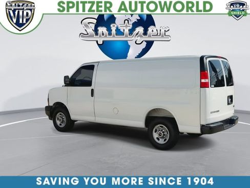 Used 2025 GMC Savana 2500 w/ Driver Convenience Package RWD image 7