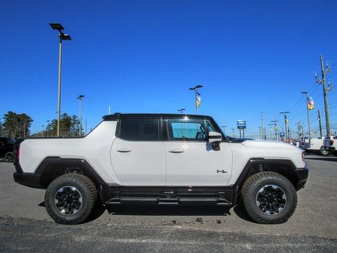 New 2025 GMC Hummer EV 3X w/ Extreme Off-Road Package image 3