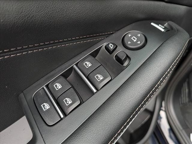 Used 2025 BMW X5 xDrive40i w/ M Sport Package AWD/4WD image 32