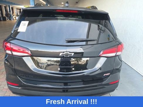 Used 2024 Chevrolet Equinox RS w/ RS Leather Package FWD image 5