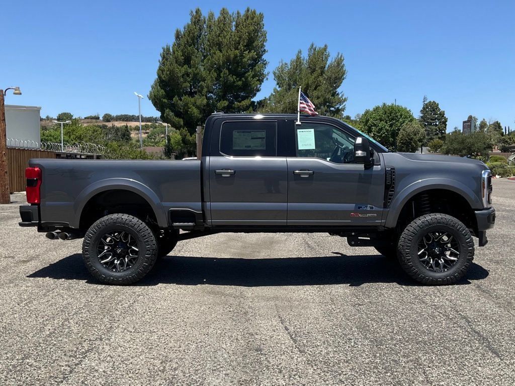 New 2026 Ford F250 XLT w/ XLT Premium Package AWD/4WD image 8