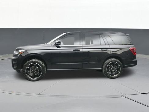 Used 2024 Ford Expedition Limited AWD/4WD image 9