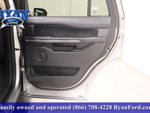Used 2024 Ford Expedition XLT image 14