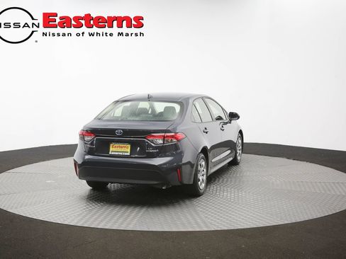 Used 2023 Toyota Corolla LE w/ Carpet Mat Package (TMS) FWD image 70