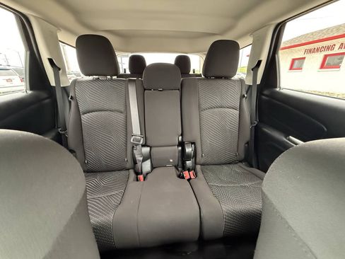 Used 2020 Dodge Journey SE FWD image 27