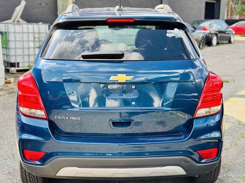 Used 2020 Chevrolet Trax LT w/ Sun & Sound Package AWD/4WD image 6
