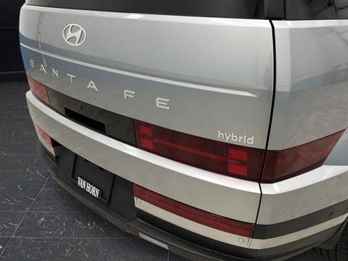 Used 2024 Hyundai Santa Fe Limited image 35