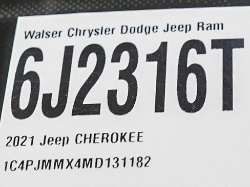 Used 2021 Jeep Cherokee Latitude Lux AWD/4WD image 30